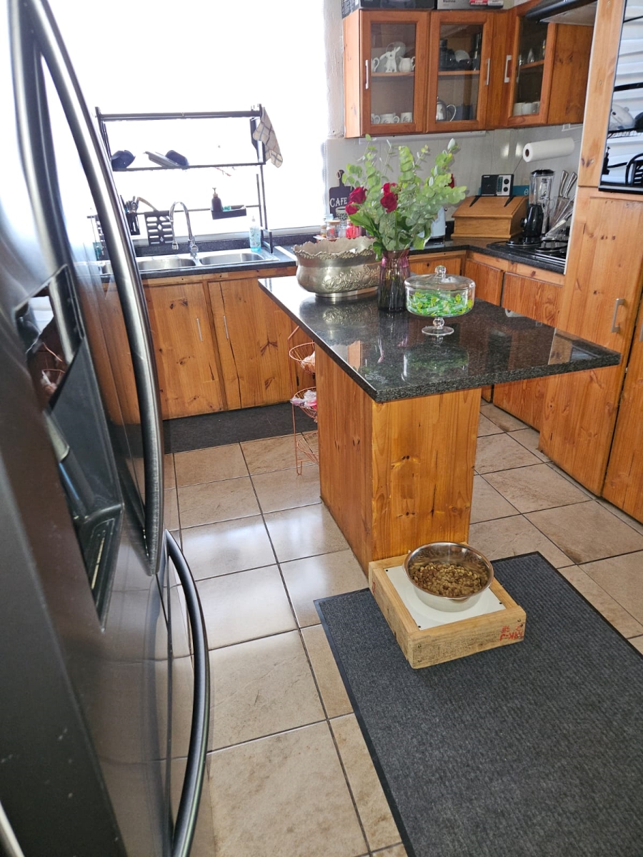 5 Bedroom Property for Sale in Villiers Free State
